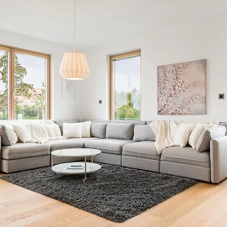 Luxury Apartment Bel Etage With Swimming Pool *