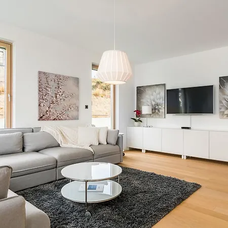 Apartment Luxury Apartment Bel Etage With Swimming Pool